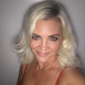 Meet your Posher, Irina